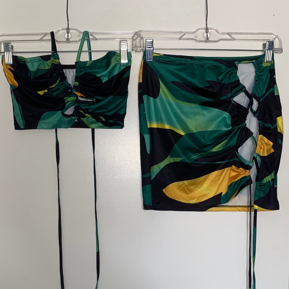 SHEIN Green and Yellow Skirt Set